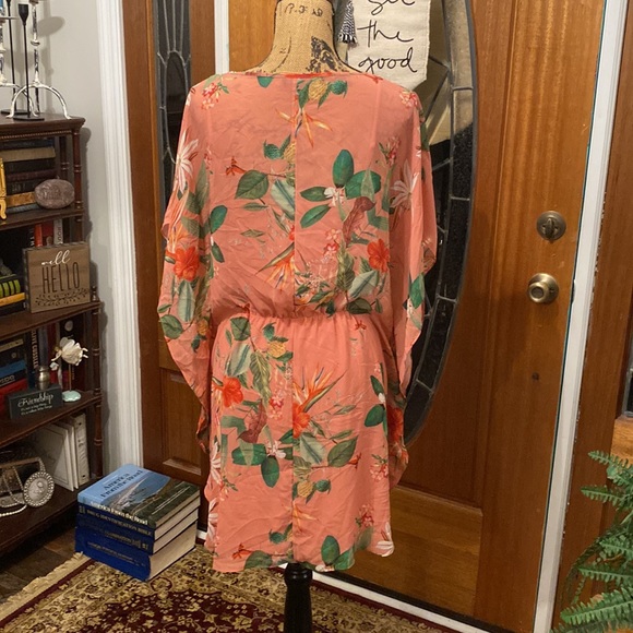 EUC Express lace-up butterfly Top/Cover-up, Dusty Pink Tropical, Sz. L - Picture 2 of 7